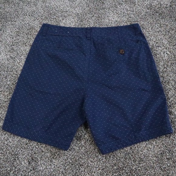 American Eagle Khaki Shorts - Picture 5 of 6